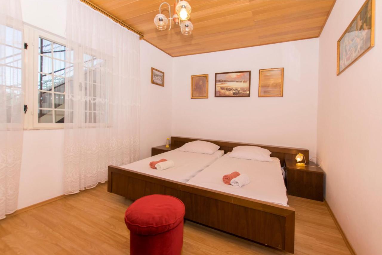 Apartments Amalija Vodice Eksteriør bilde